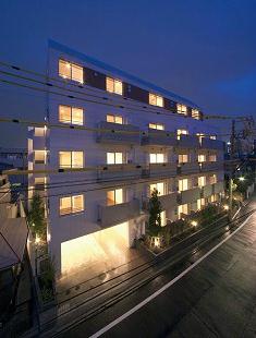 アパートメンツ駒沢大学 (Apartments komazawa-daigaku)