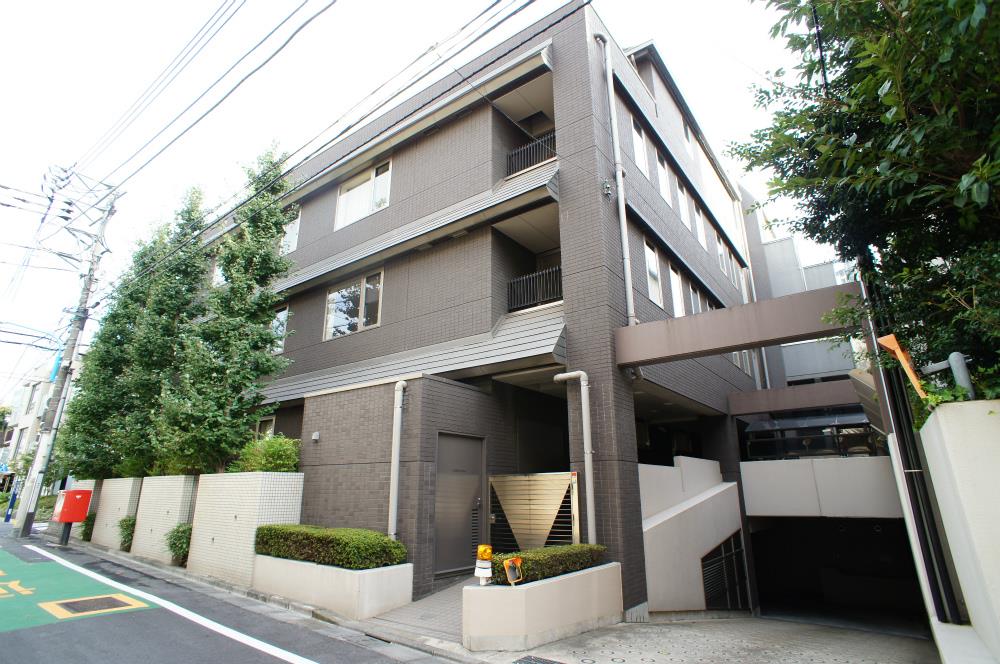 市ヶ谷銀杏坂アパートメントハウス (Ichigaya Ichozaka Apartment House)
