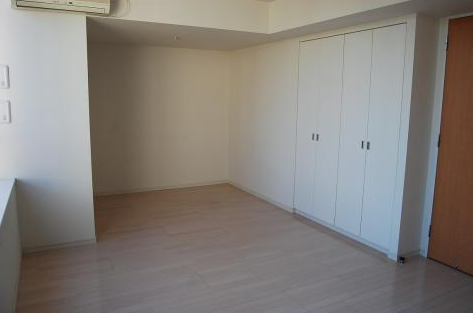 Tre di Casa南青山 (トレディカーサ南青山) Tre di Casa南青山 (トレディカーサ南青山)